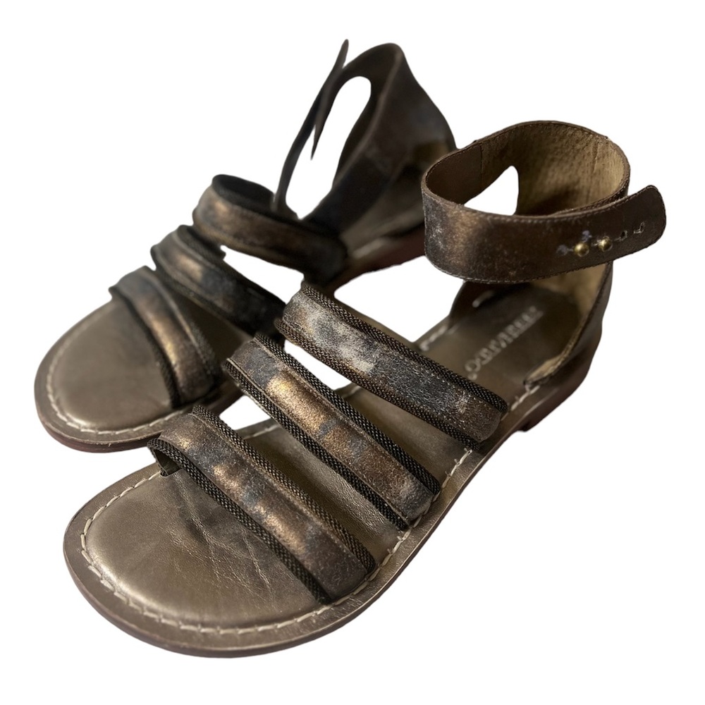 Metallic Bernardo Gladiator Sandals